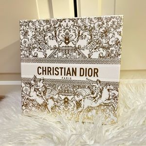2023 Holiday Limited Edition, Dior Empty Gift Box, 21cm x 21cm x 9cm